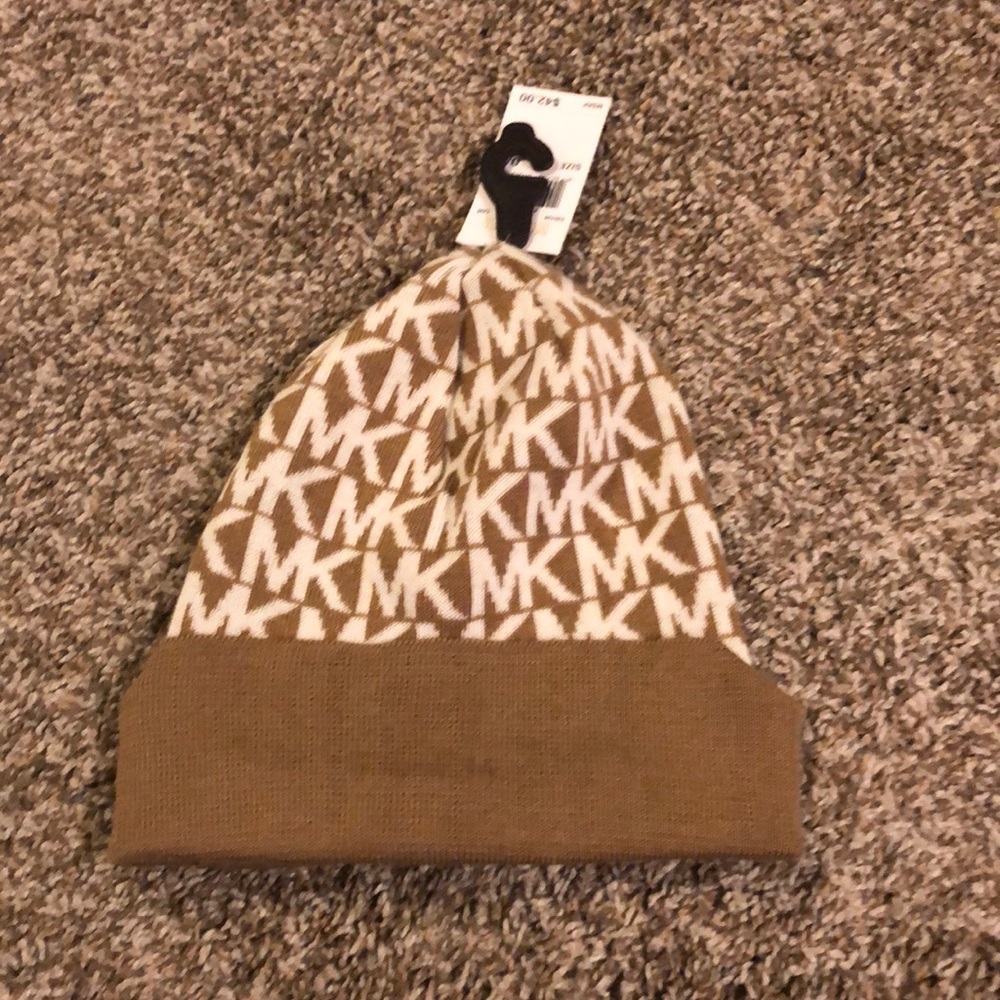 Micheal Kors beanie